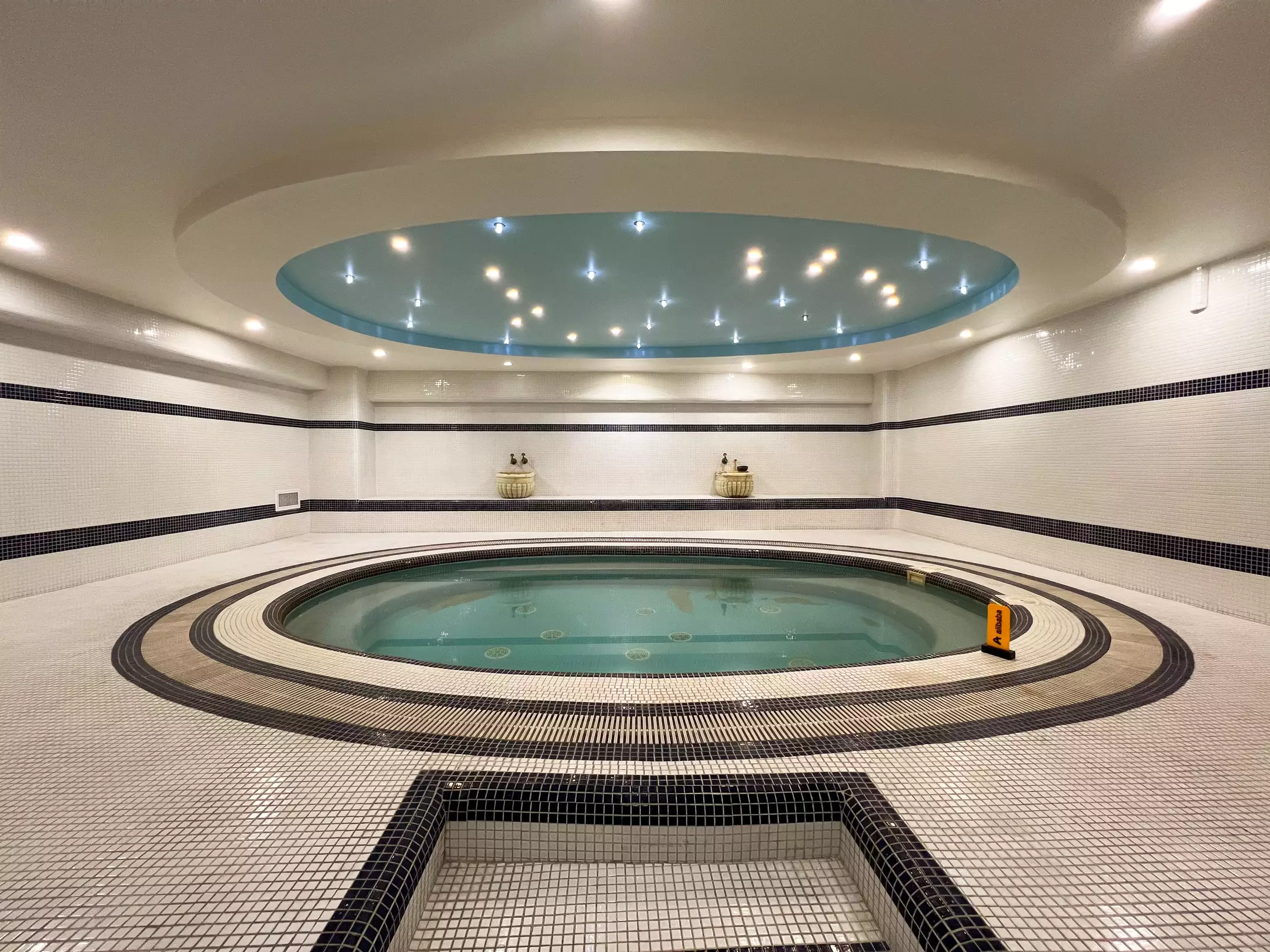 هتل آزادی تبریز